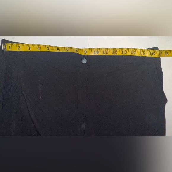 LL Bean Women’s Black Cargo Pants Lightweight Hiking Active Outdoor Size 14 Tall - Picture 8 of 8